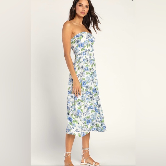 Lulus Dresses & Skirts - LULUS Sunday Lovin’ Floral Dress Women’s M